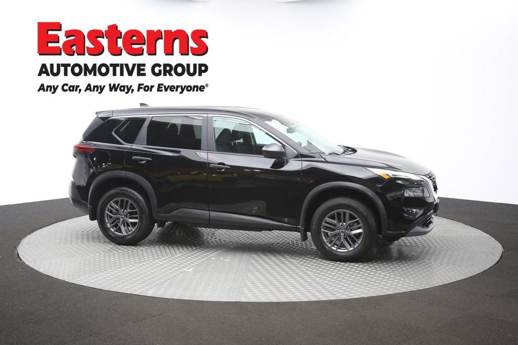 Used 2023 Nissan Rogue S AWD/4WD image 46