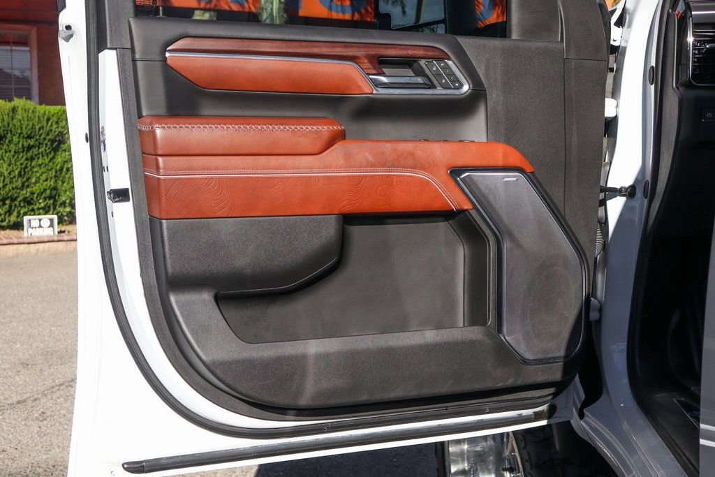 Used 2024 GMC Sierra 2500 Denali Ultimate image 16