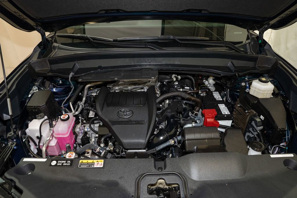 Used 2025 Toyota Grand Highlander FWD image 22