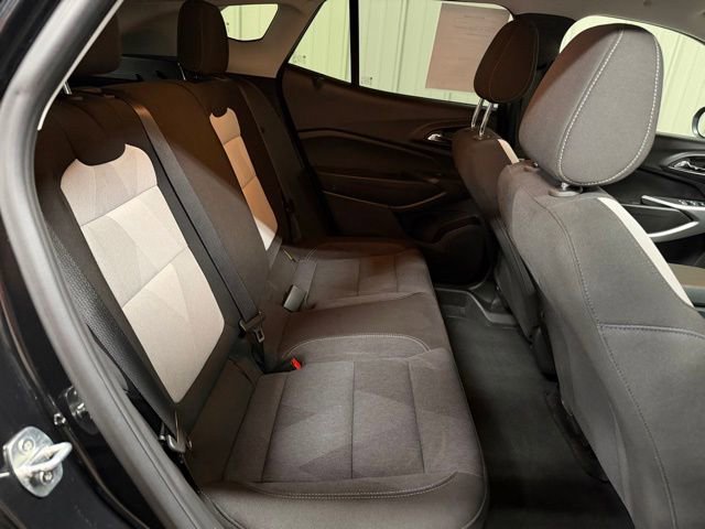 Used 2024 Chevrolet Trax LS w/ LS Convenience Package FWD image 20