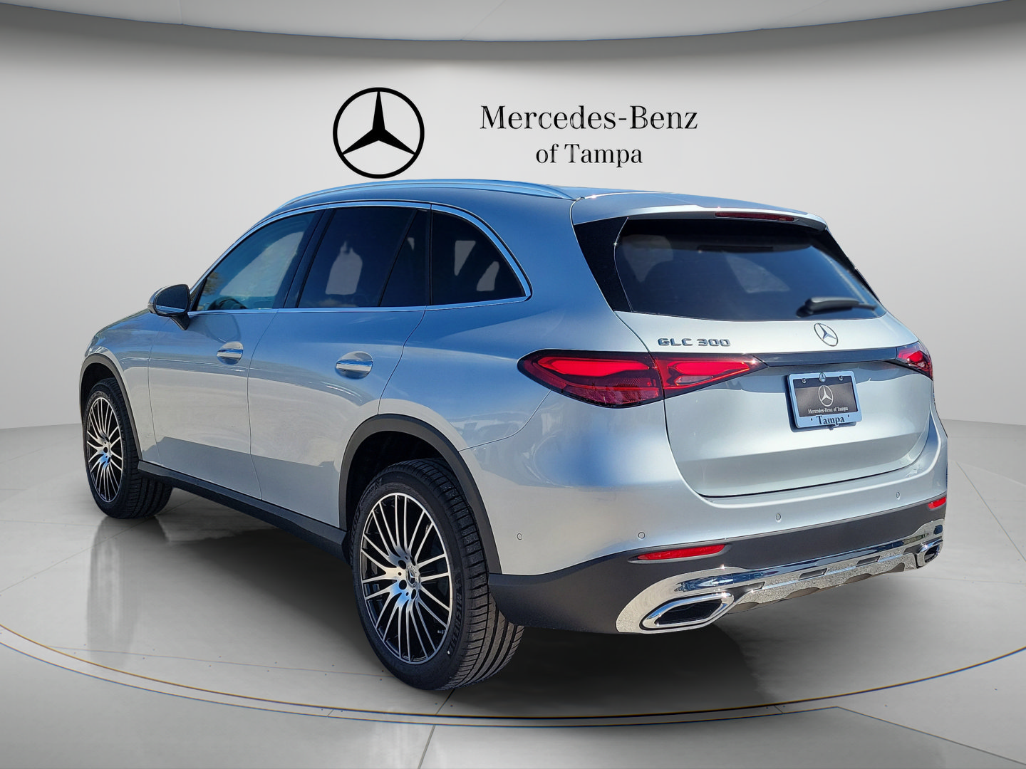 Certified 2026 Mercedes-Benz GLC 300 image 2