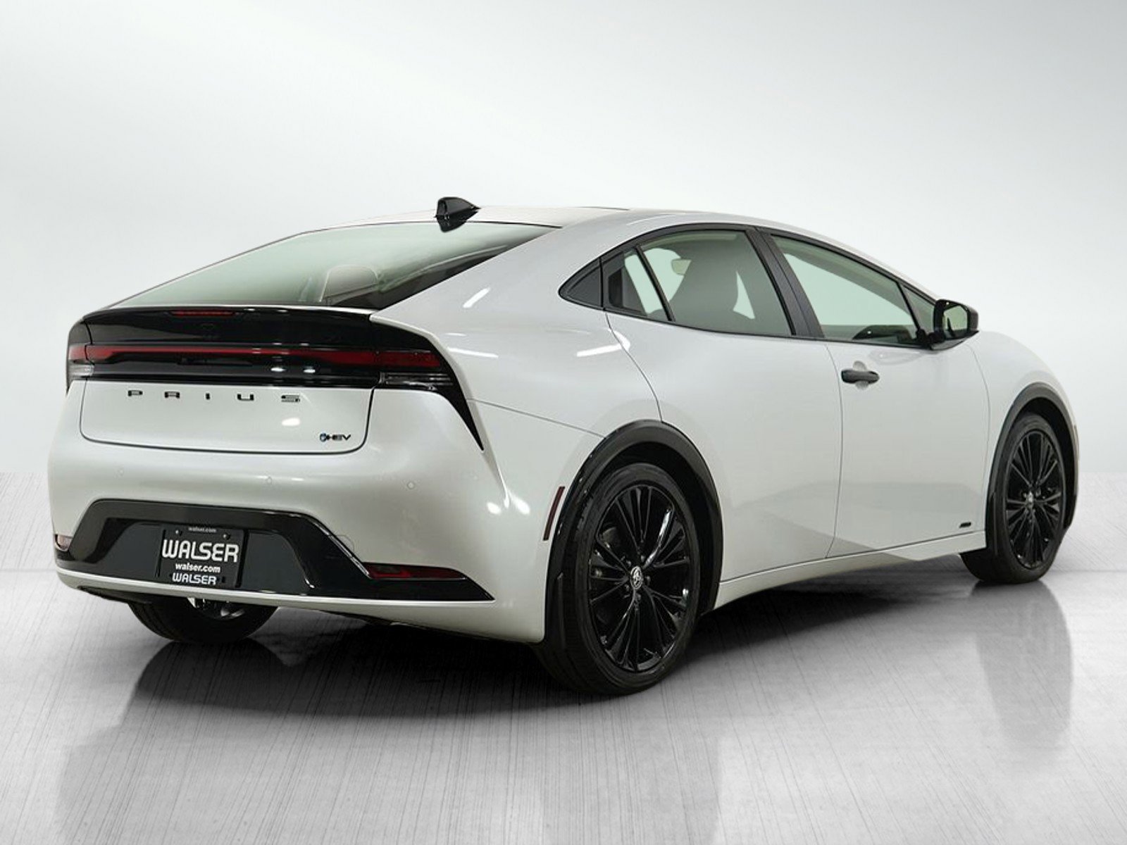 Used 2025 Toyota Prius Nightshade image 7