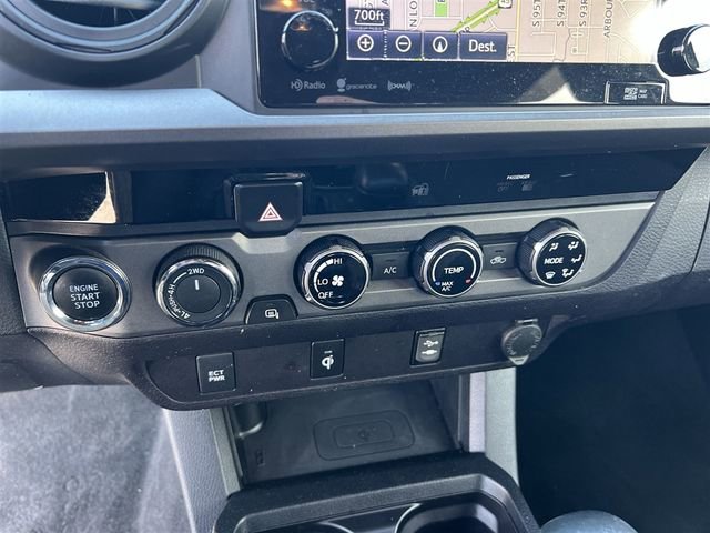 Used 2016 Toyota Tacoma TRD Off-Road w/ Towing Package image 18