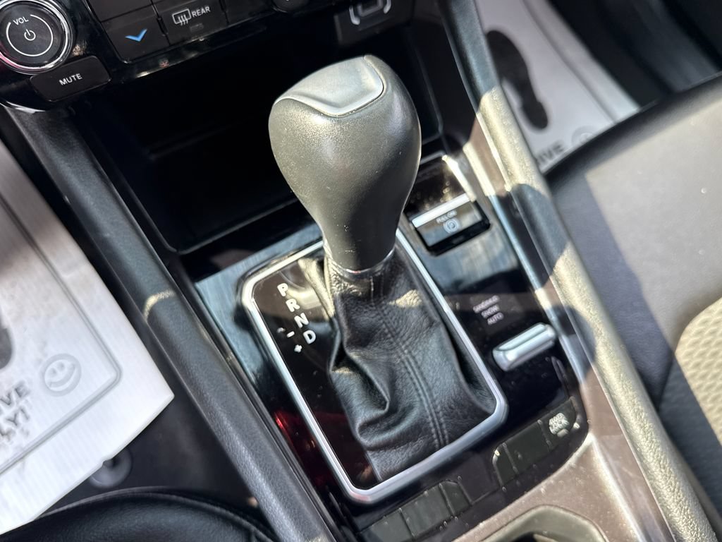 Used 2024 Jeep Compass Latitude AWD/4WD image 34