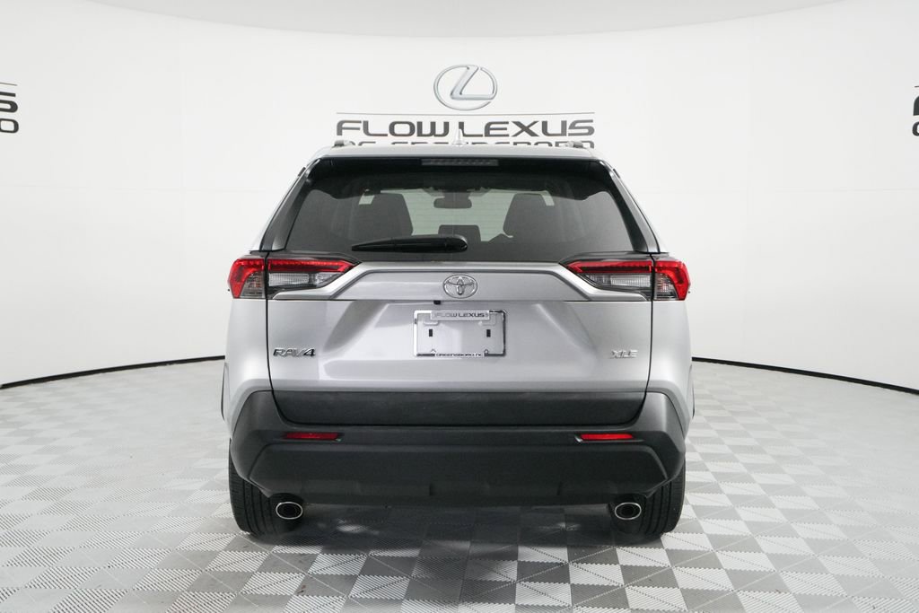 Used 2023 Toyota RAV4 XLE Premium image 6