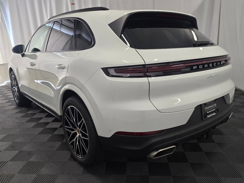 New 2026 Porsche Cayenne AWD/4WD image 3