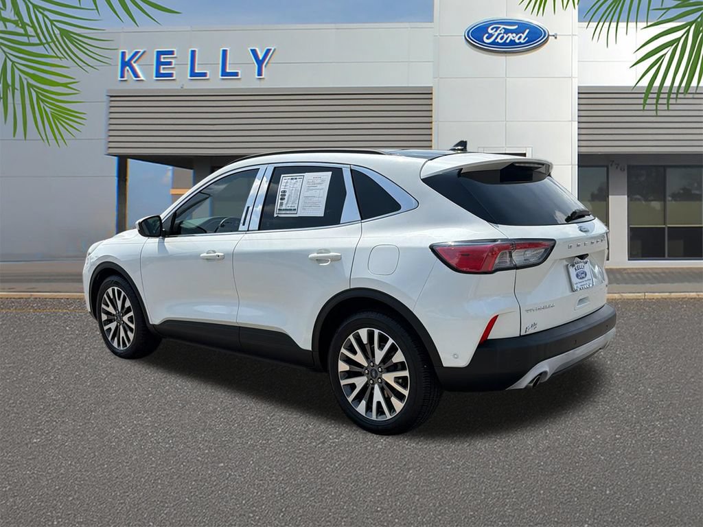 Used 2020 Ford Escape Titanium FWD image 3