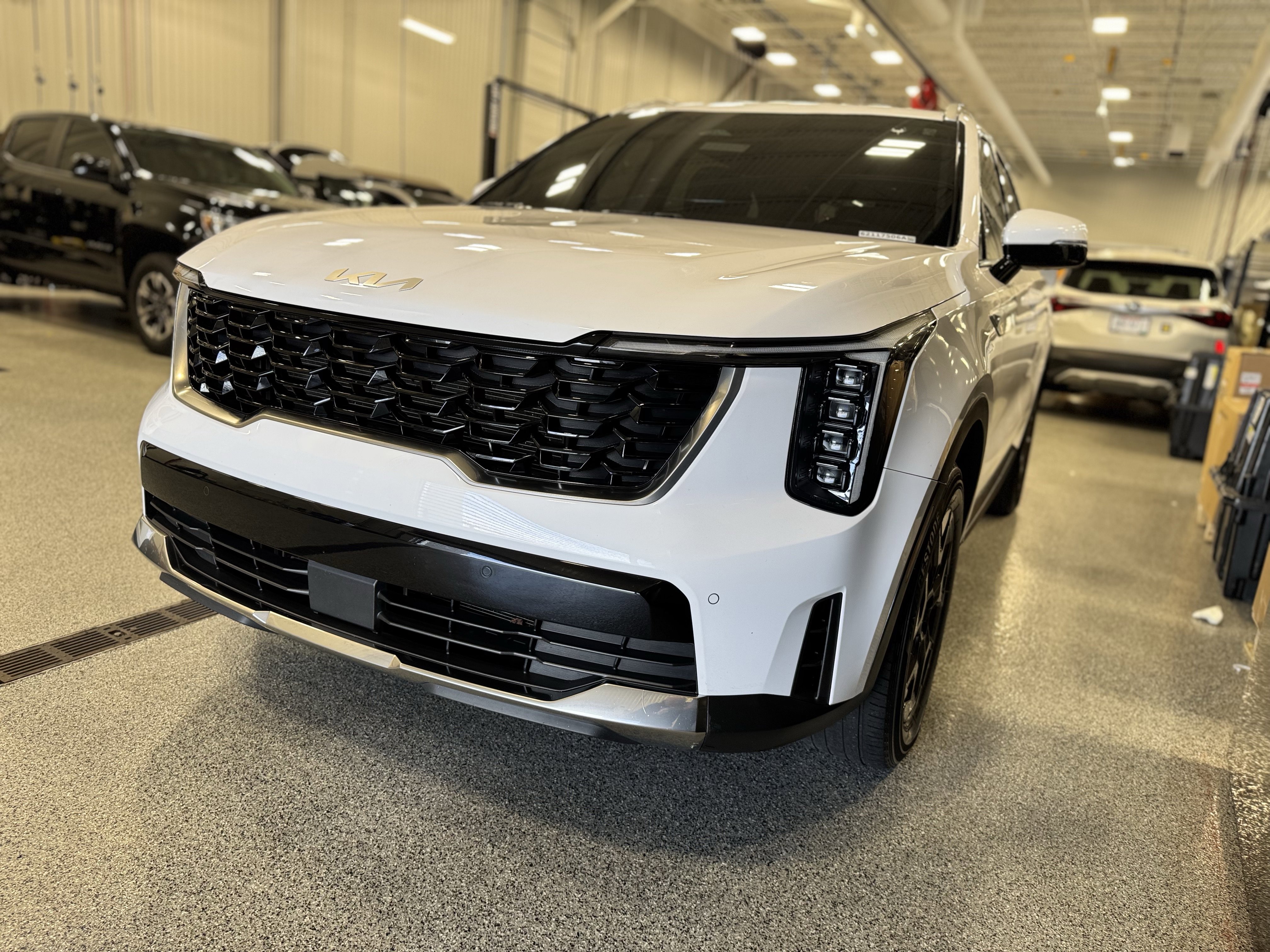 Used 2024 Kia Sorento S image 31