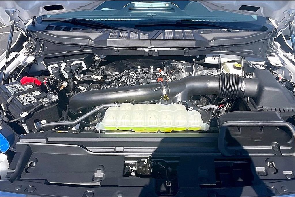 New 2025 Ford F150 Lariat w/ Equipment Group 501A Mid image 11