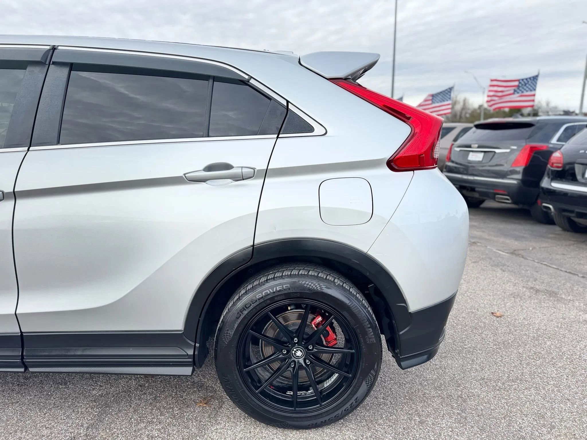 Used 2020 Mitsubishi Eclipse Cross LE FWD image 11