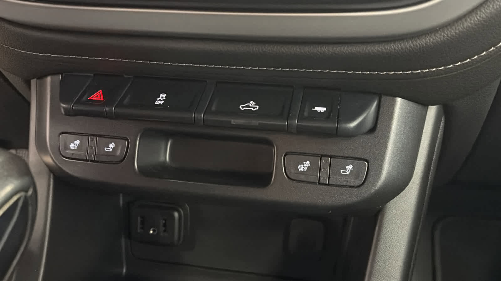 Certified 2022 GMC Canyon Elevation w/ Elevation Premium Package image 17
