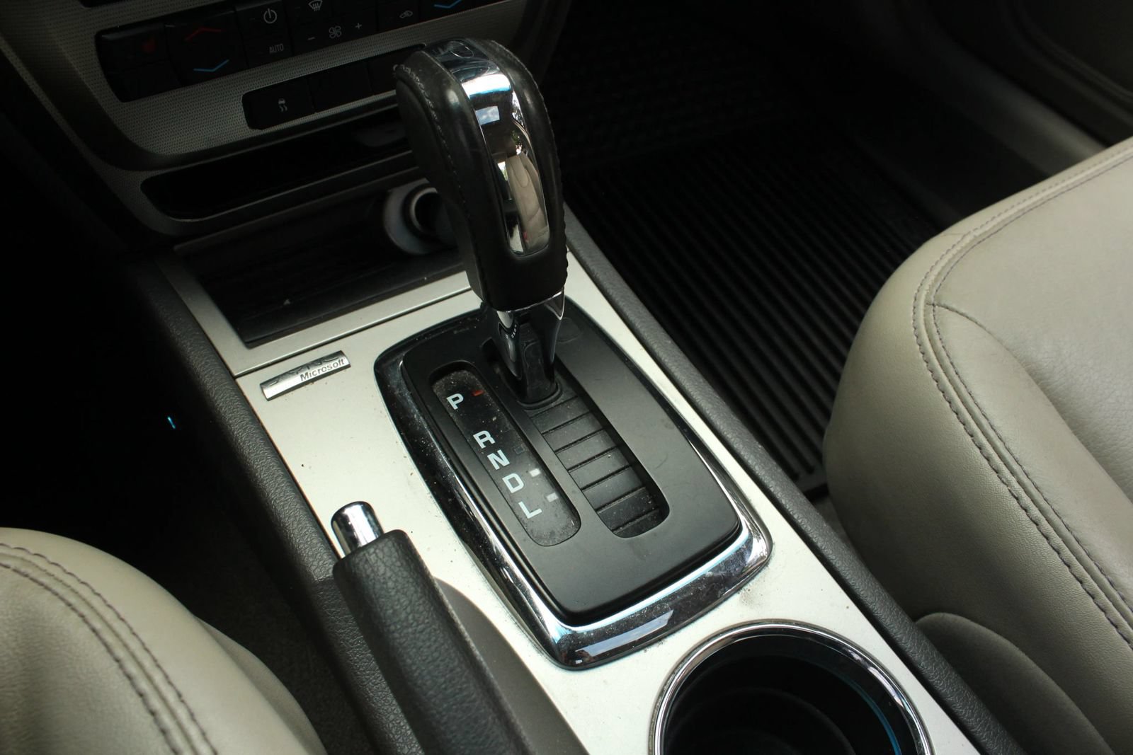 Used 2010 Ford Fusion Hybrid FWD image 34