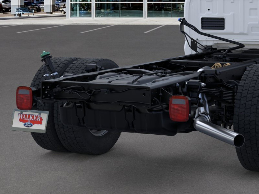 New 2026 Ford F550 4x4 Crew Cab image 21