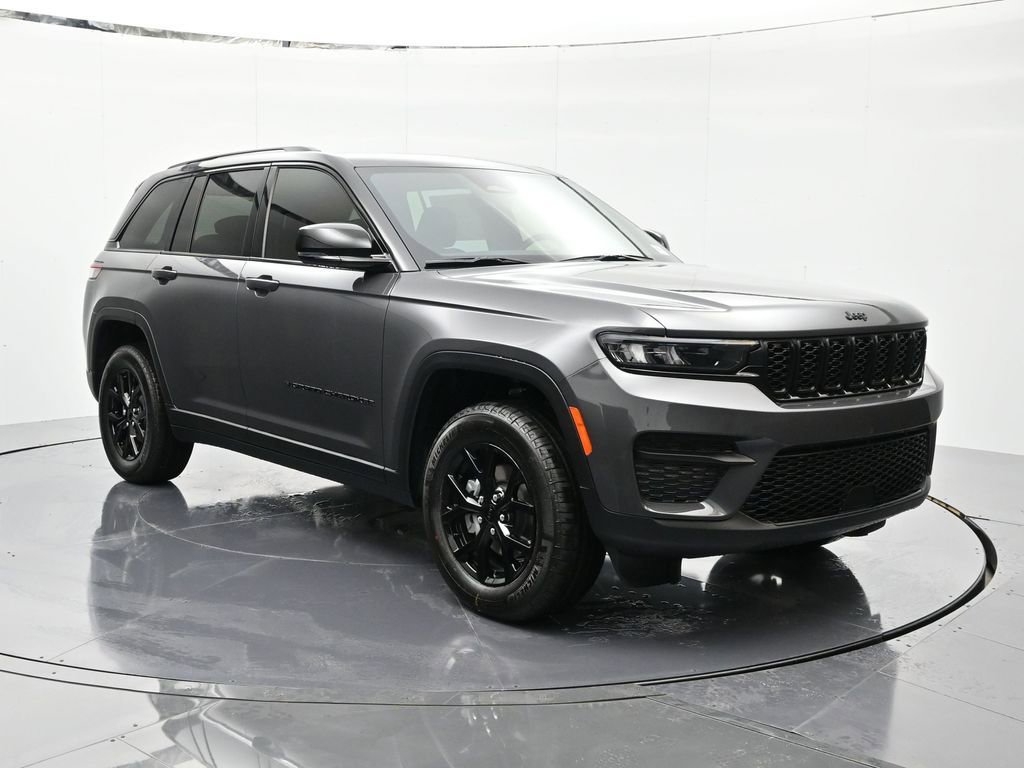 New 2025 Jeep Grand Cherokee Altitude image 3