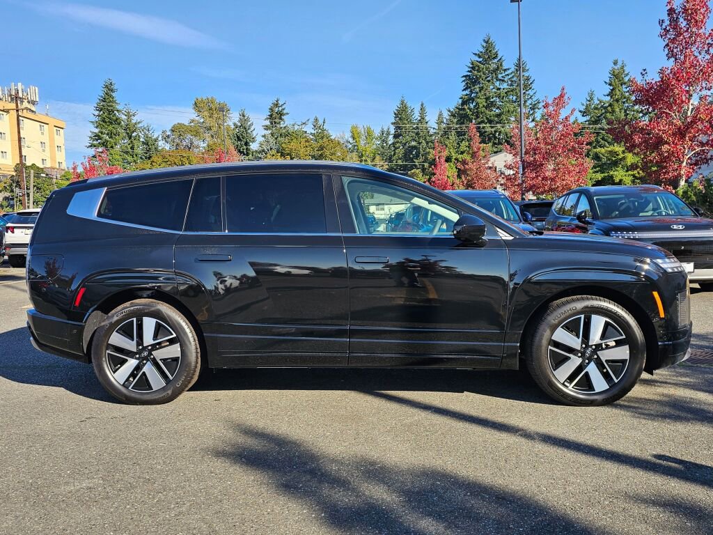 New 2026 Hyundai Ioniq 9 SEL image 8