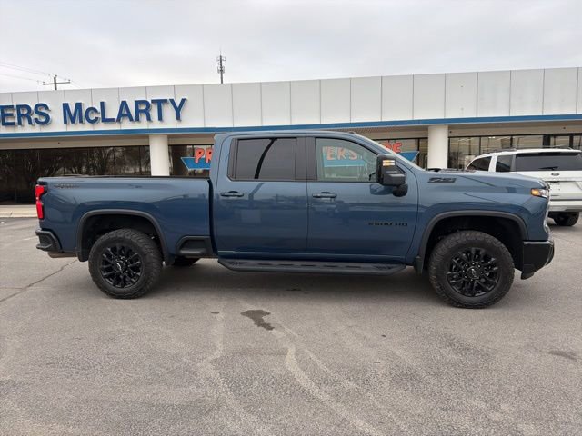 Used 2025 Chevrolet Silverado 2500 LT w/ Trail Boss Package image 3