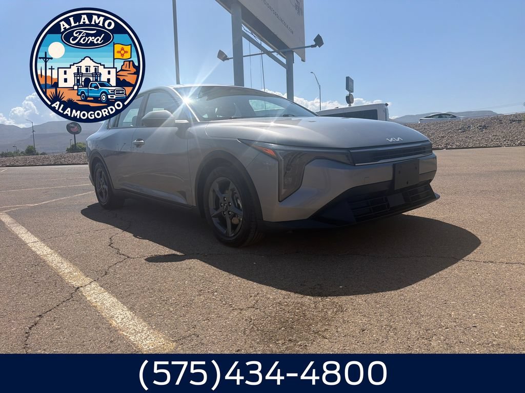 Used 2025 Kia K4 LXS FWD image 7