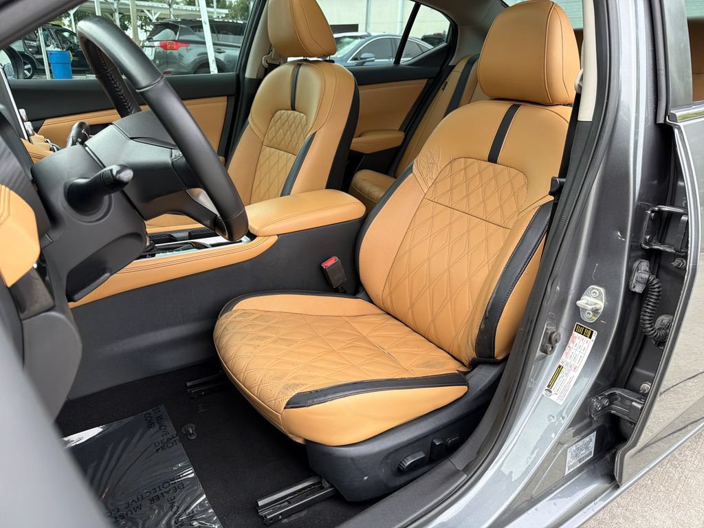 Used 2021 Nissan Sentra SV w/ SV Premium Package FWD image 31
