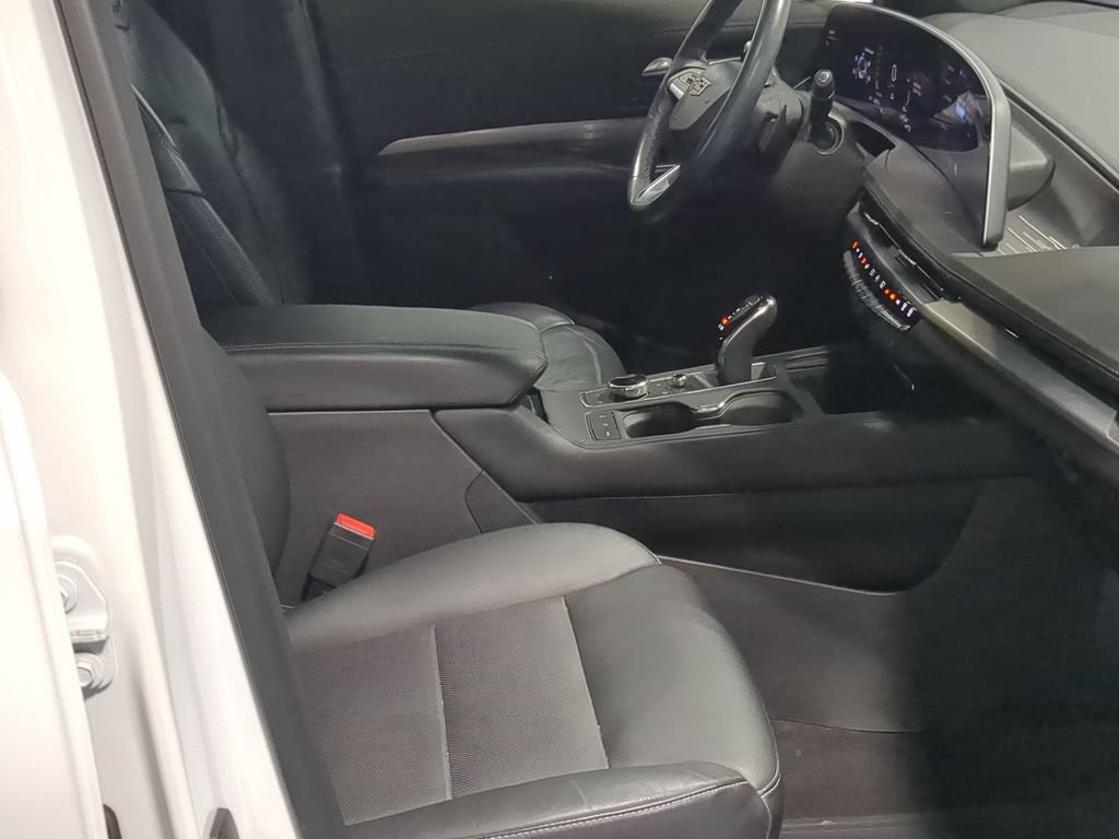 Used 2024 Cadillac XT4 Premium Luxury AWD/4WD image 21