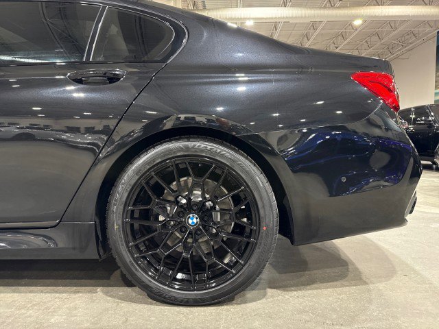 Used 2016 BMW 750i RWD image 91