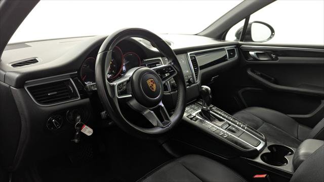 Used 2018 Porsche Macan Sport Edition image 24