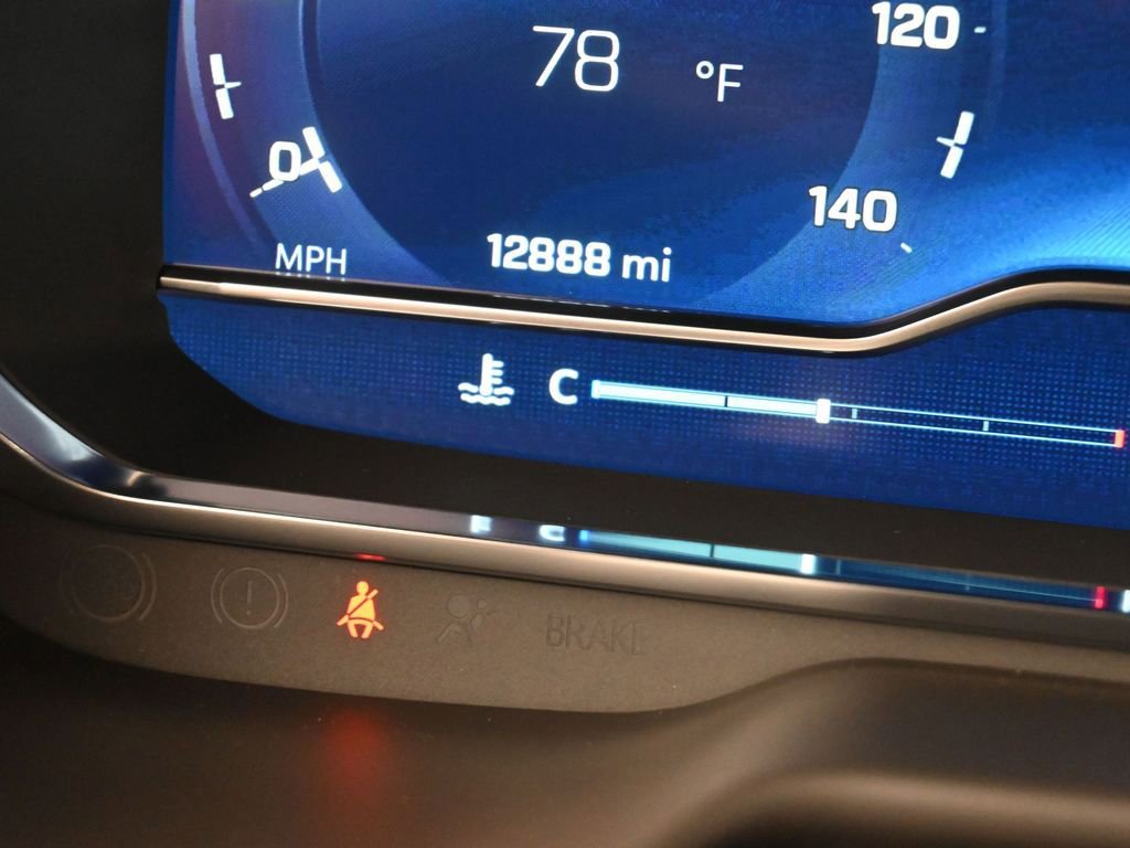 Used 2024 Chevrolet Suburban LT image 33