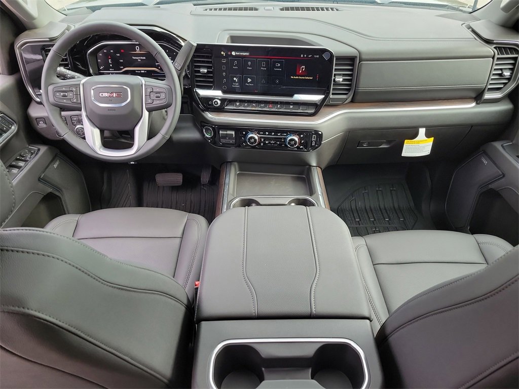 New 2025 GMC Sierra 3500 SLT w/ SLT Convenience Package image 17