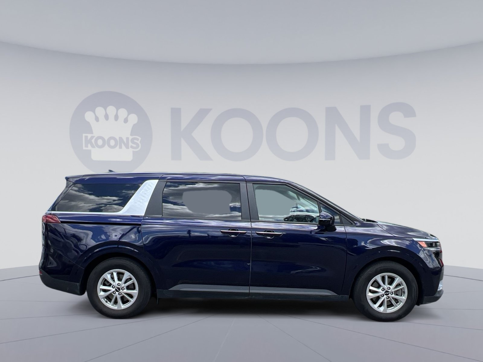 Used 2024 Kia Carnival LX FWD image 7