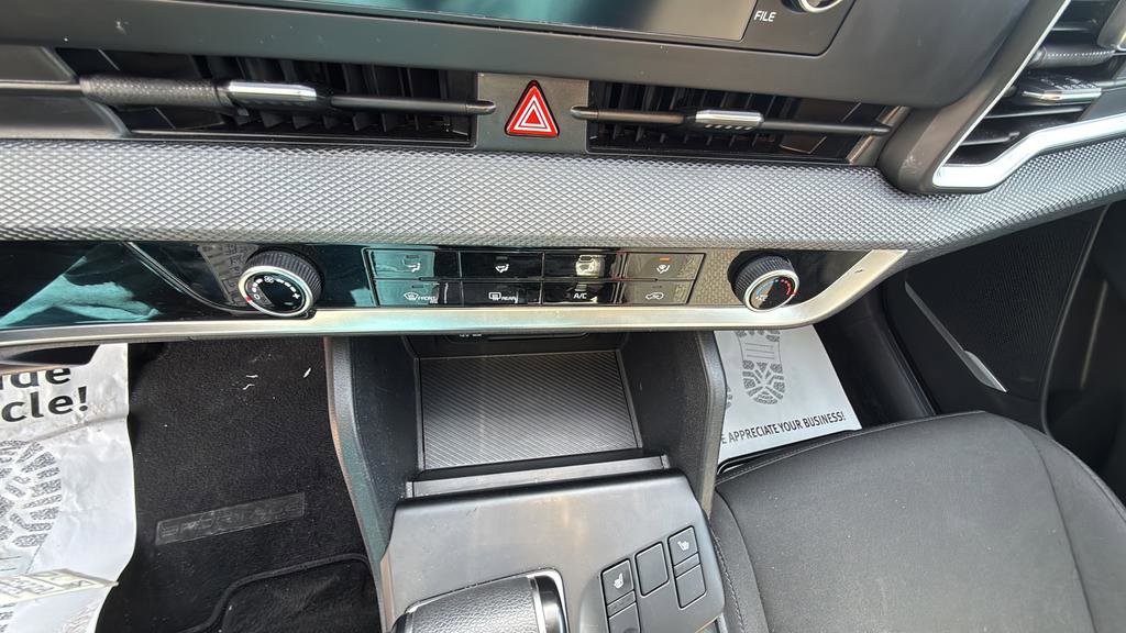 Used 2023 Kia Sportage LX image 23