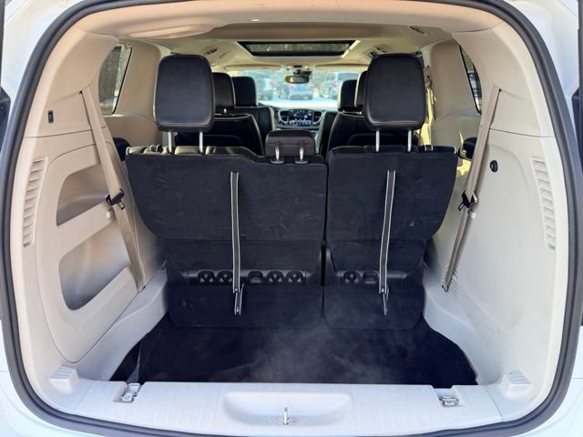 Used 2023 Chrysler Pacifica Limited image 29
