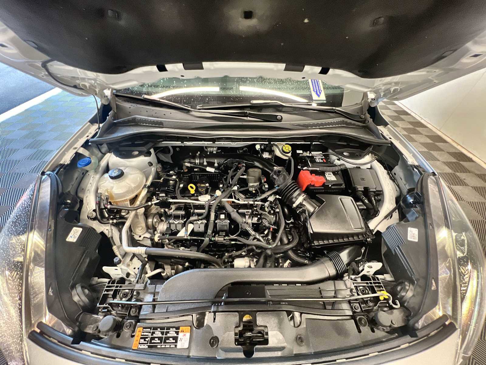 Used 2022 Ford Escape SEL image 18