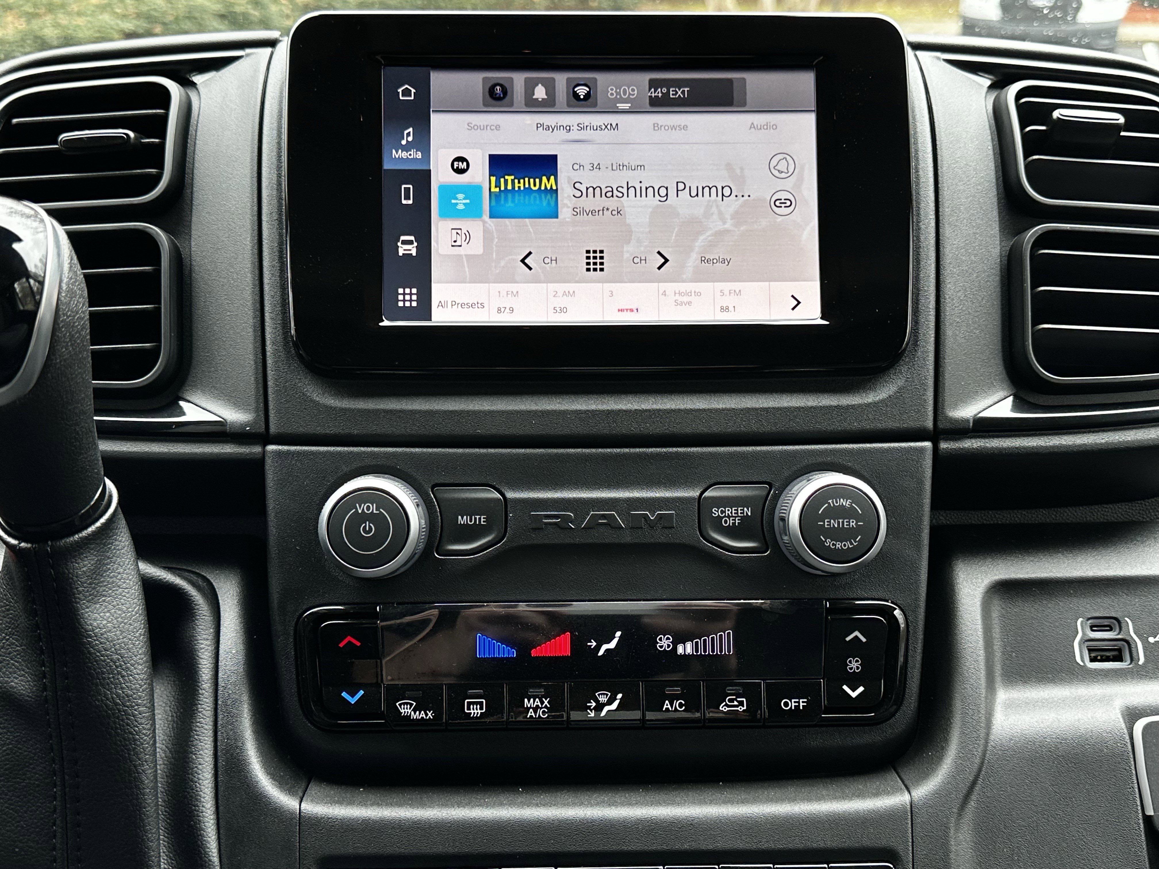 New 2026 RAM ProMaster 2500 w/ Convenience Group image 7