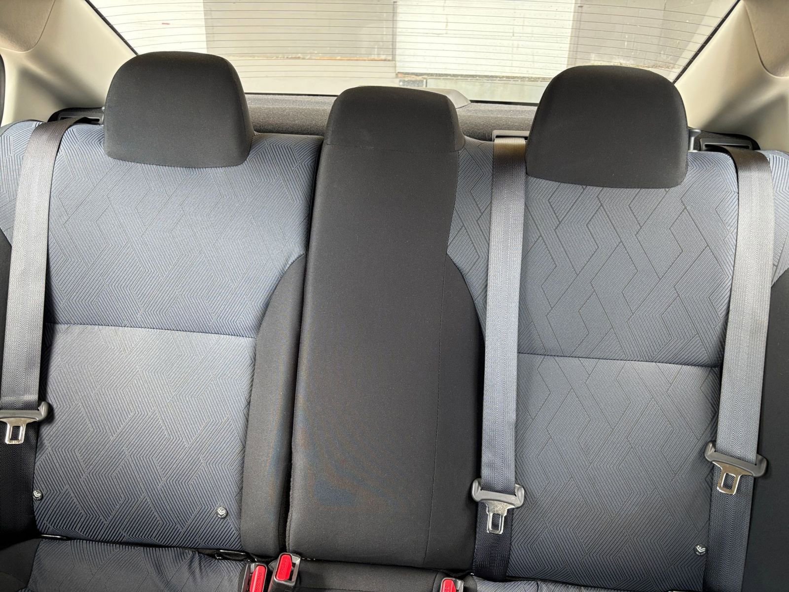 Used 2025 Nissan Versa SV FWD image 33