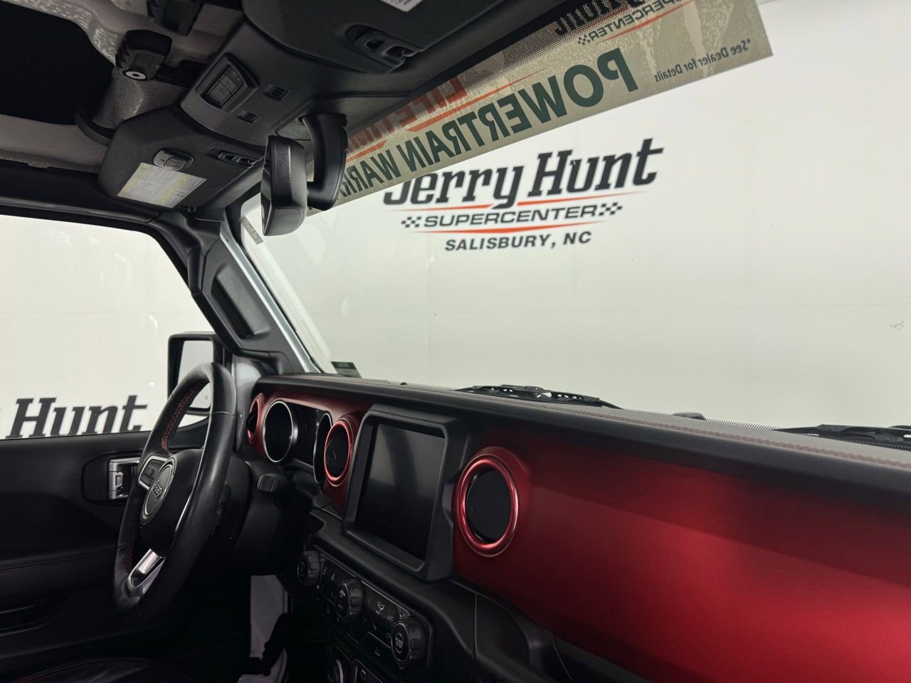 Used 2022 Jeep Gladiator Rubicon w/ Cold Weather Group AWD/4WD image 32