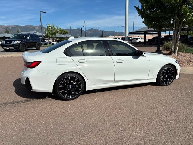 Used 2025 BMW 330i xDrive Sedan w/ M Sport Package AWD/4WD image 10