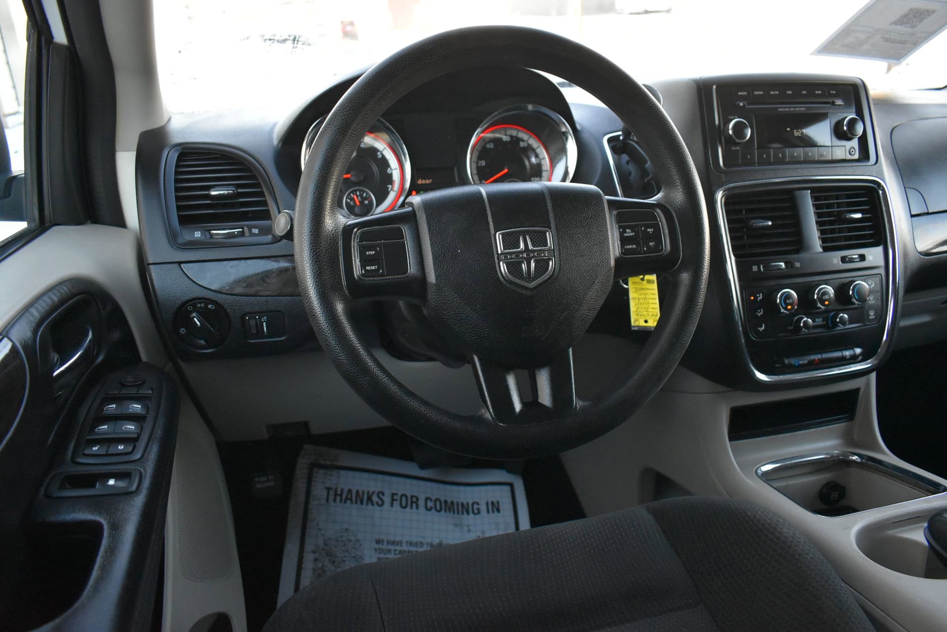 Used 2016 Dodge Grand Caravan SXT image 19