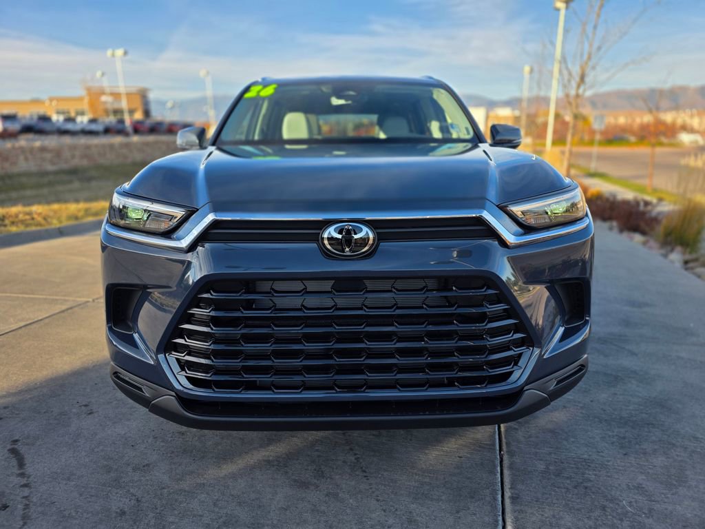 Used 2026 Toyota Grand Highlander XLE image 2