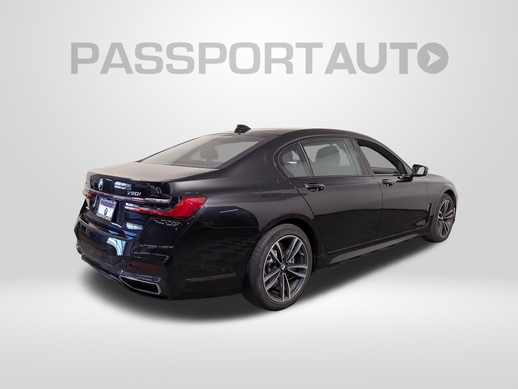 Used 2020 BMW 750i xDrive w/ Executive Package AWD/4WD image 7