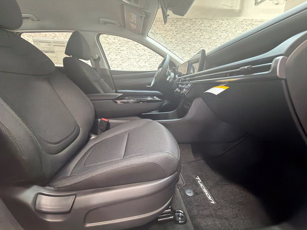 New 2026 Hyundai Tucson Blue SE FWD image 12