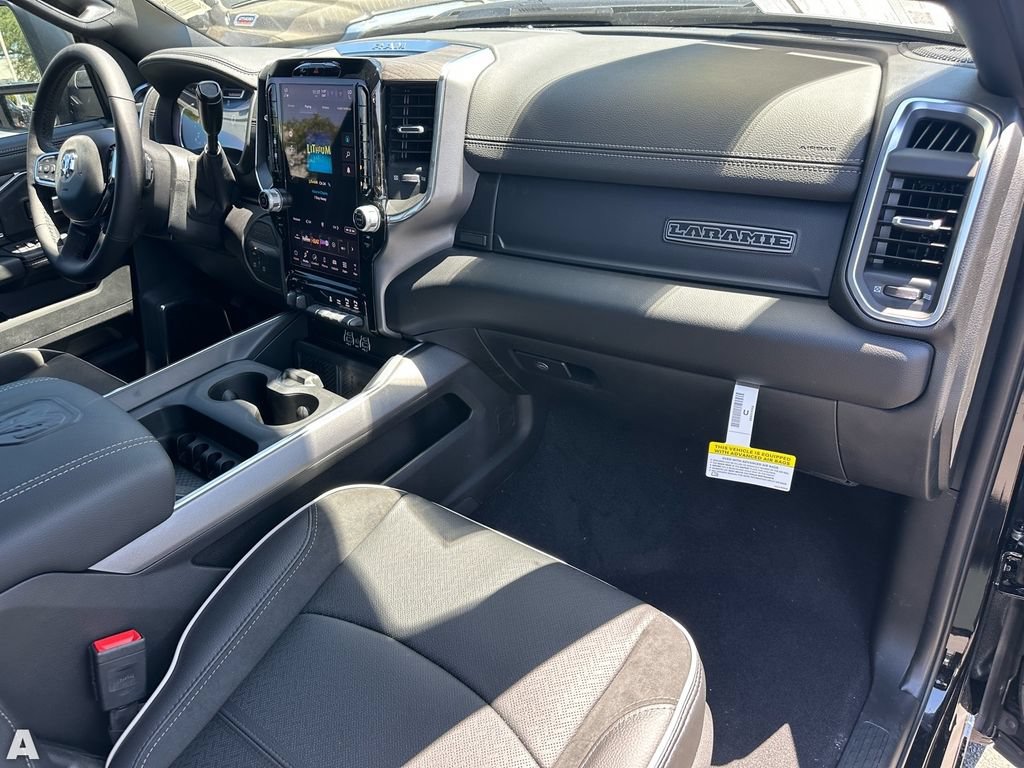Used 2025 RAM 2500 Laramie w/ Night Edition AWD/4WD image 11