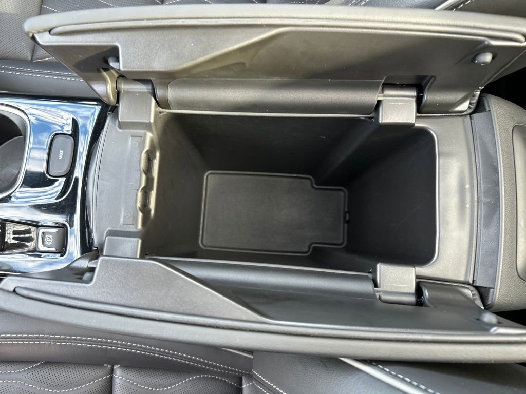 Used 2022 Buick Envision Avenir w/ Technology Package II image 27