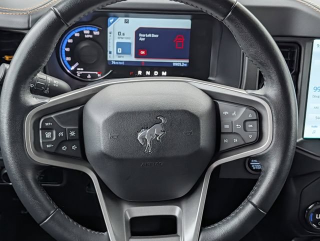 Used 2024 Ford Bronco Badlands w/ Sasquatch Package AWD/4WD image 12