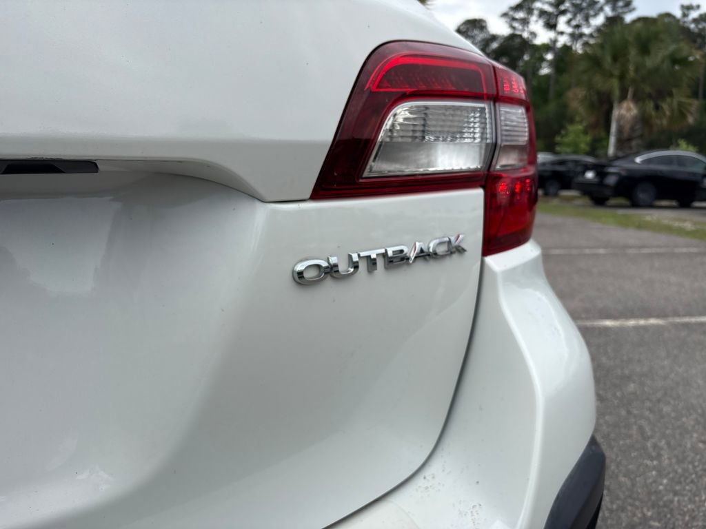 Used 2018 Subaru Outback 2.5i Premium AWD/4WD image 29