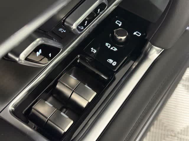 New 2027 Land Rover Range Rover SE AWD/4WD image 23