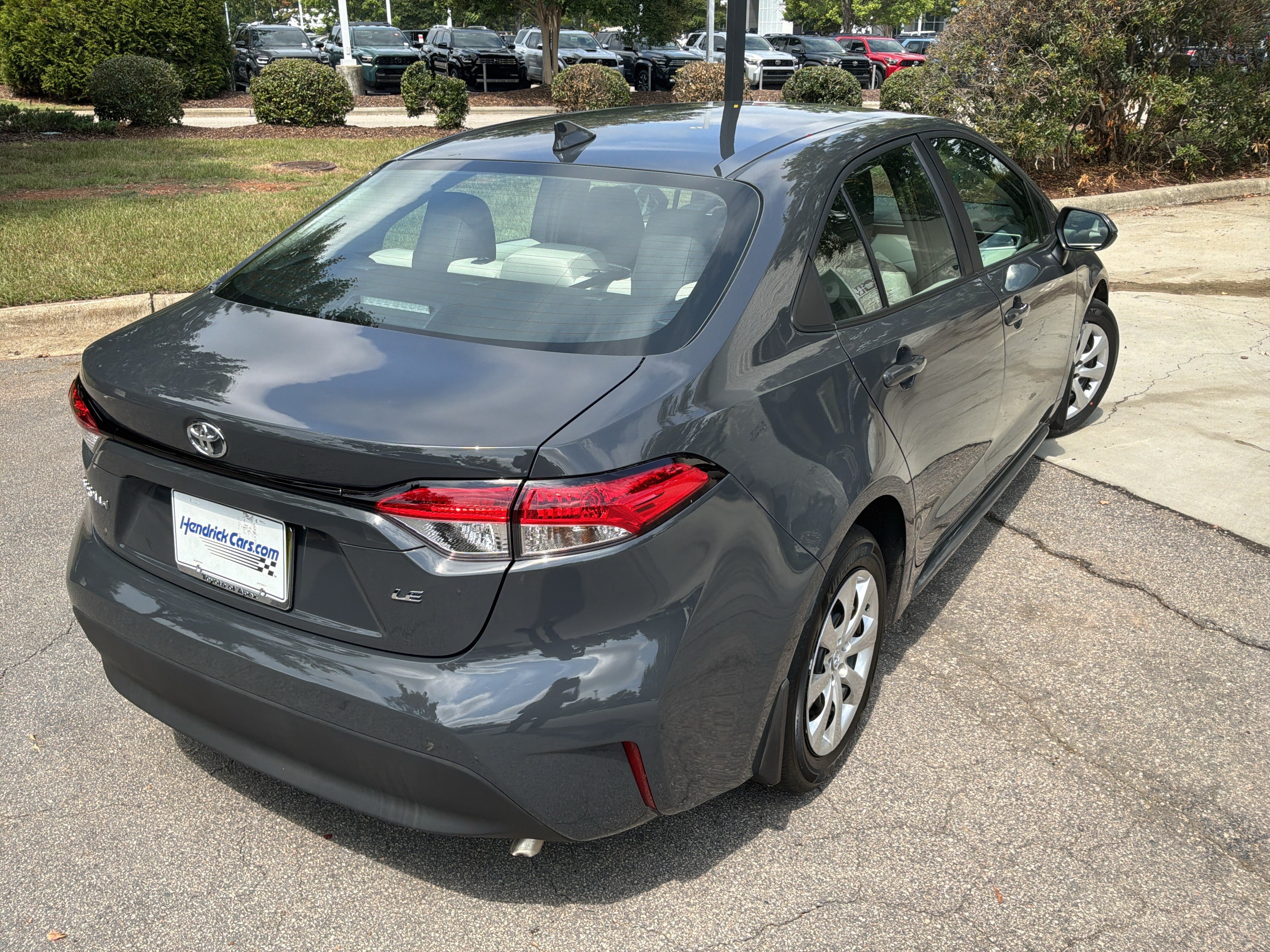 Used 2026 Toyota Corolla LE FWD image 10