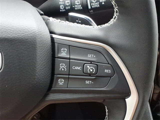 New 2025 Jeep Grand Cherokee L Altitude image 25