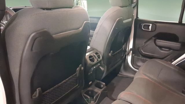 Used 2024 Jeep Wrangler Unlimited Rubicon AWD/4WD image 19