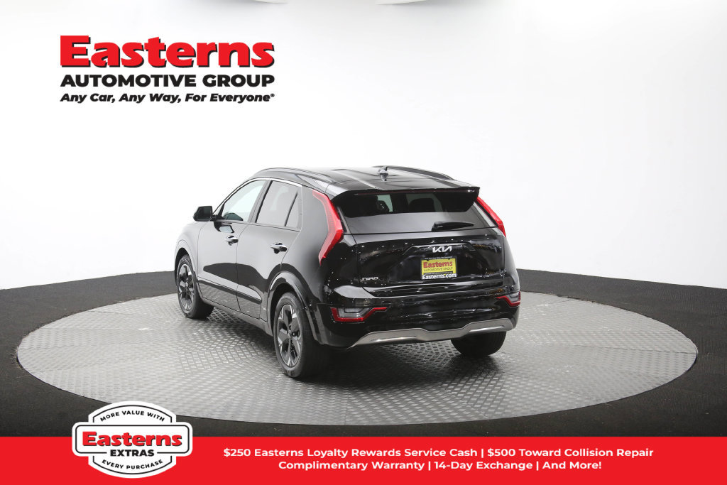 Used 2023 Kia Niro Wave w/ Wave Preserve Package FWD image 40