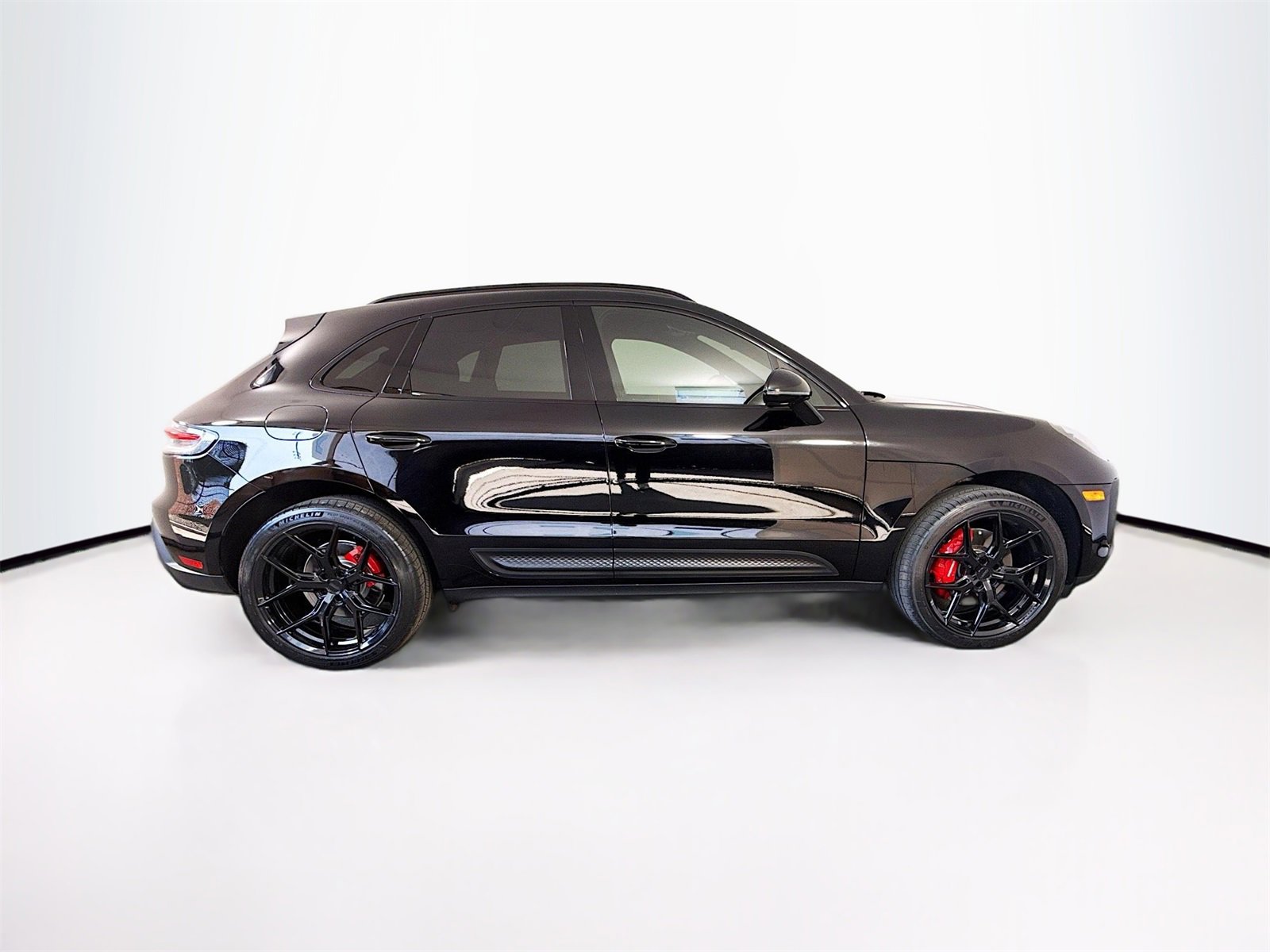 Used 2023 Porsche Macan S image 8