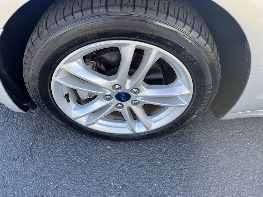 Used 2018 Ford Fusion S image 16